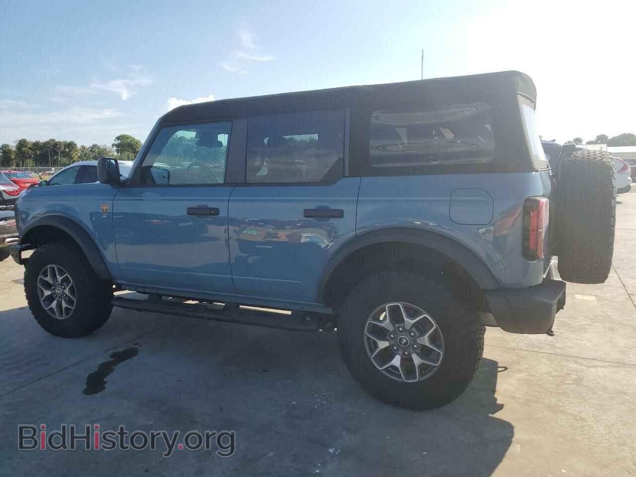 2023 FORD BRONCO - VIN: 1FMEE5DH2PLB25784 - Фото 2