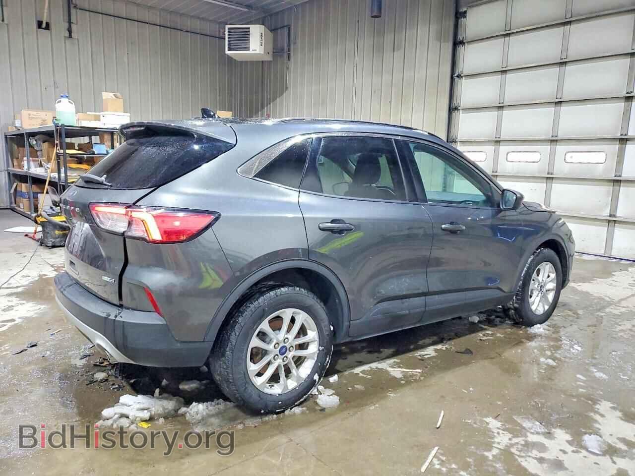 2020 FORD ESCAPE - VIN: 1FMCU9G6XLUA64717 - Фото 3