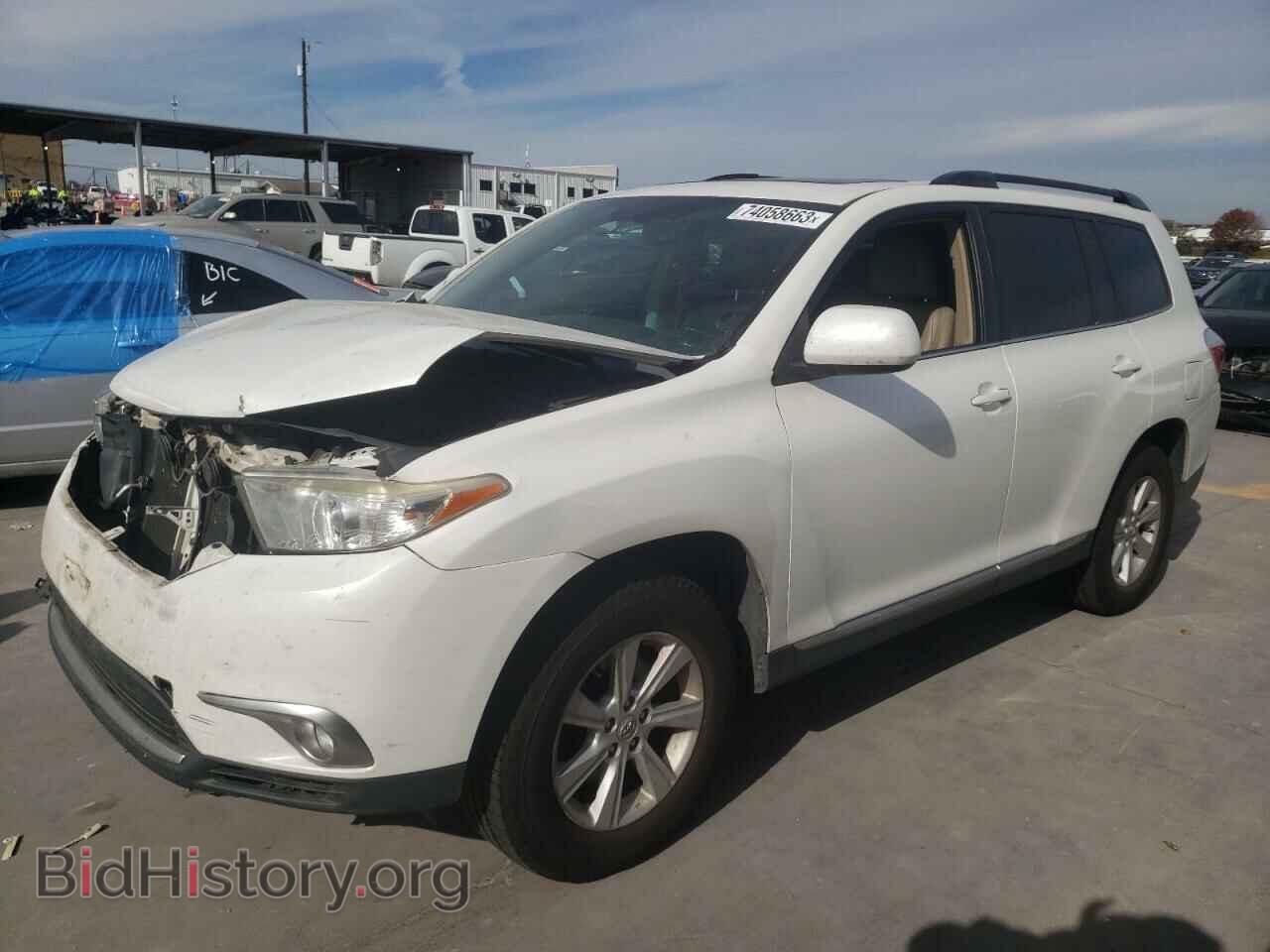 Photo 5TDBK3EH8BS048848 - TOYOTA HIGHLANDER 2011