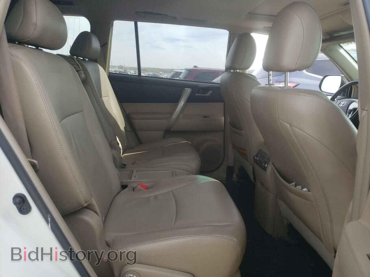 2011 TOYOTA HIGHLANDER - VIN: 5TDBK3EH8BS048848 - Фото 10