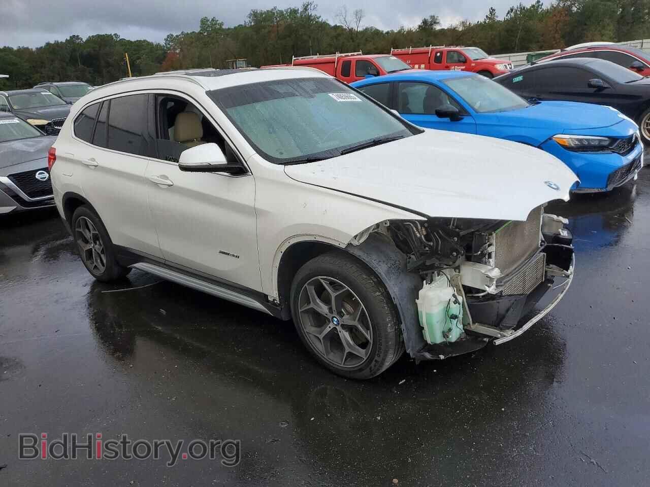 2017 BMW X1 - VIN: WBXHT3C38H5F76148 - Фото 4