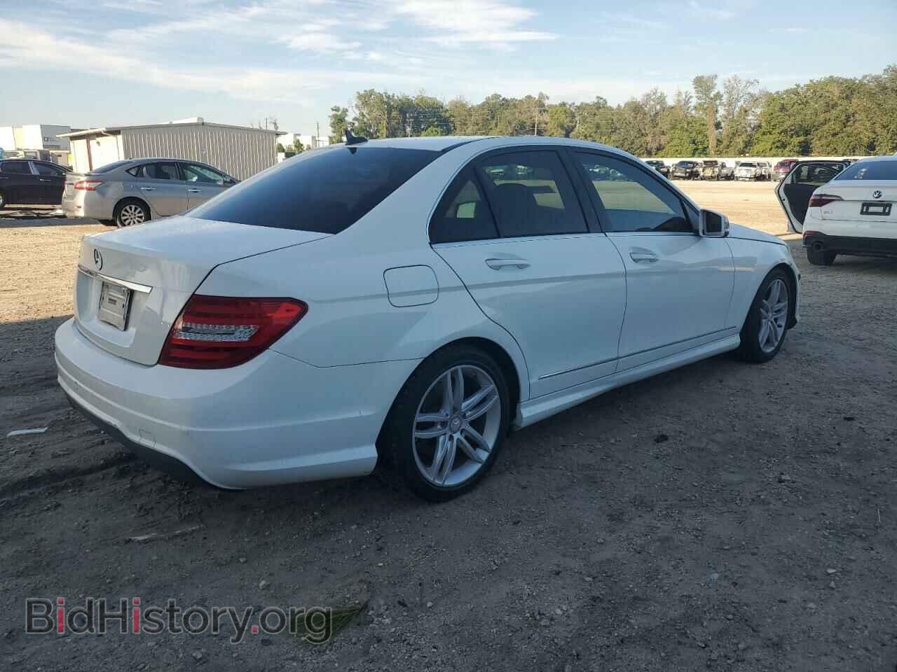 2013 MERCEDES-BENZ C-CLASS - VIN: WDDGF4HB6DA801242 - Фото 3