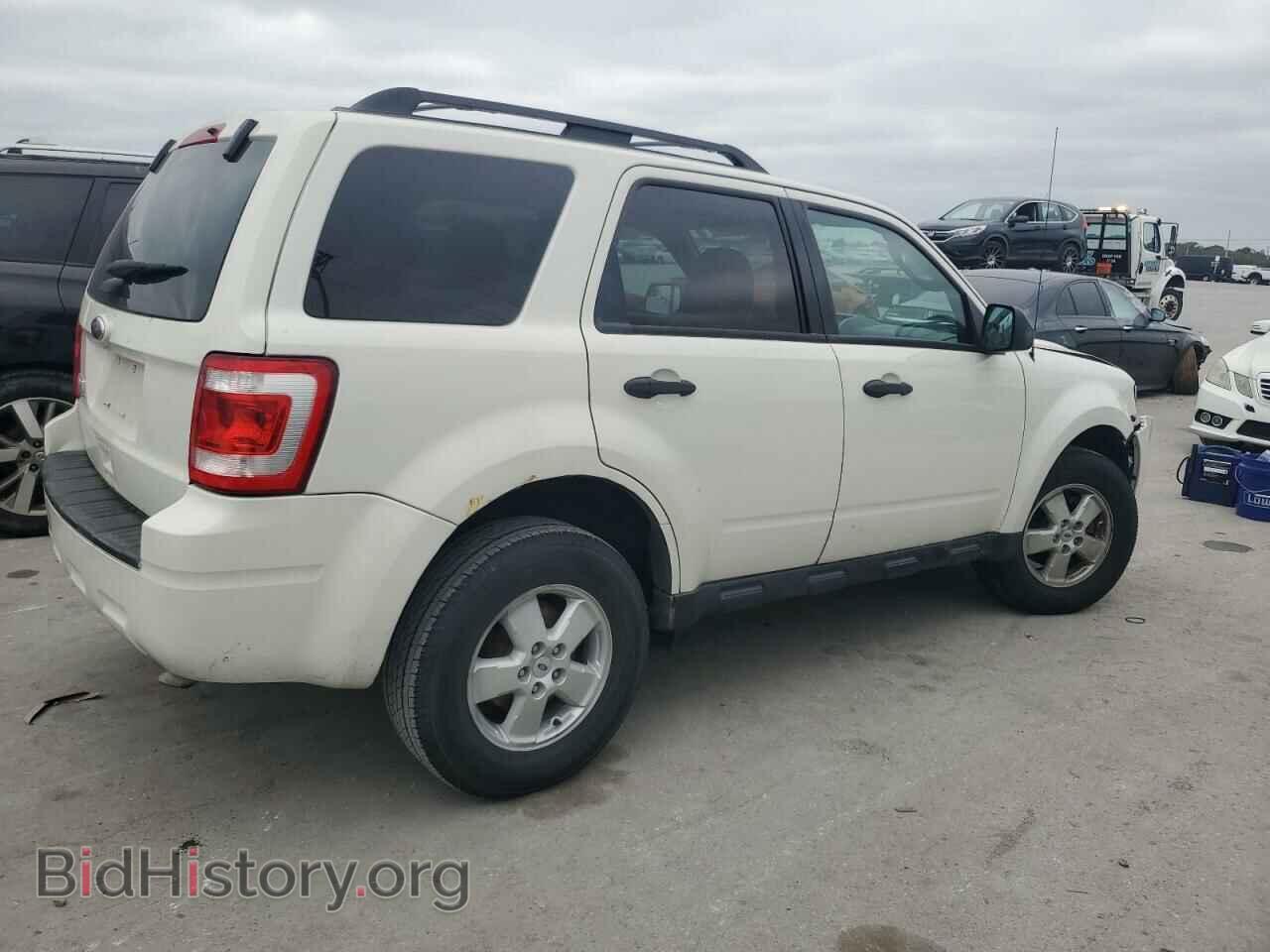 2011 FORD ESCAPE - VIN: 1FMCU9D7XBKB49192 - Фото 3