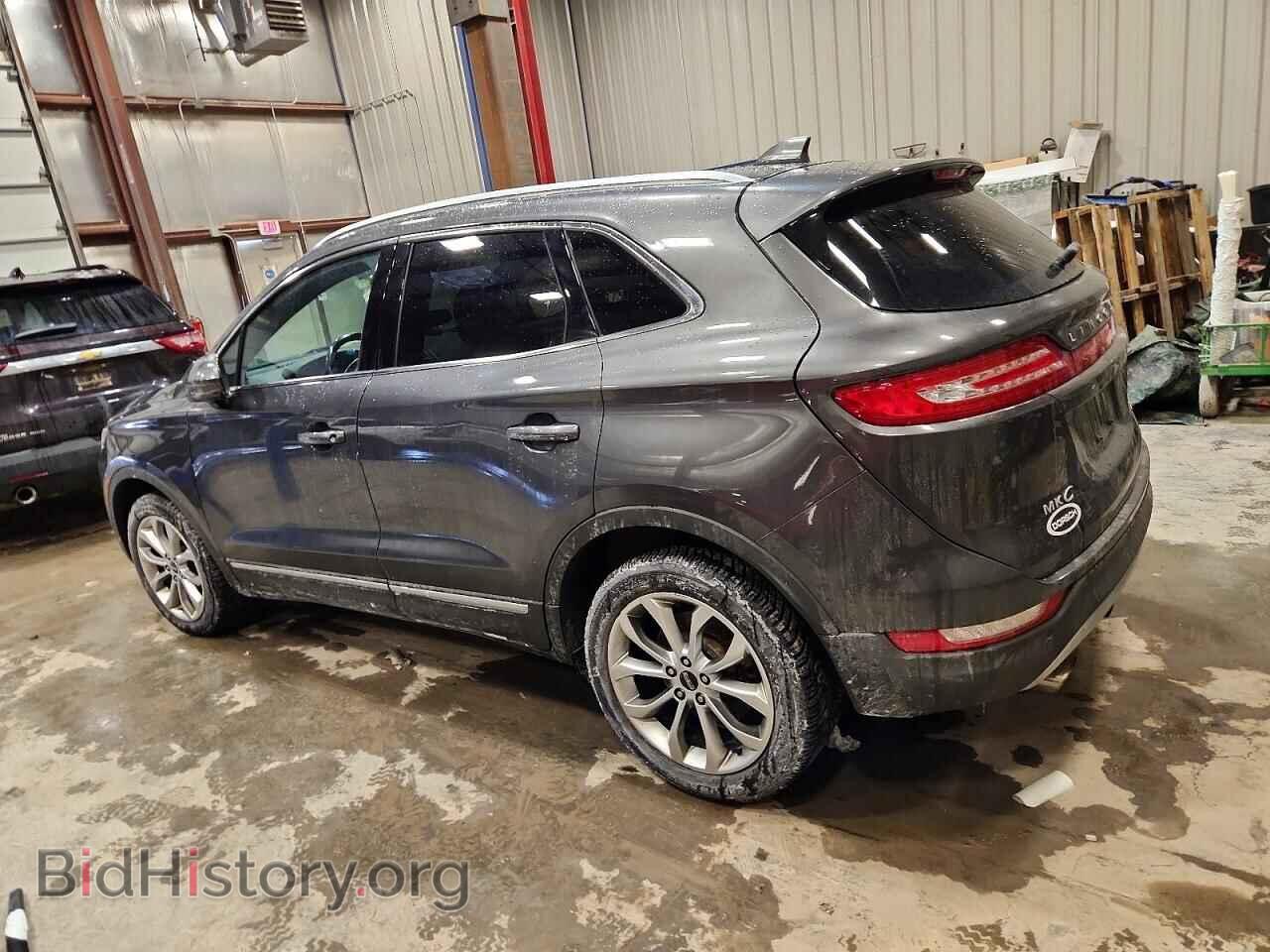 2017 LINCOLN MKC - VIN: 5LMCJ2D91HUL32962 - Photo 2