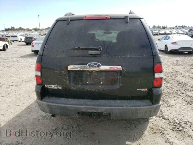 2006 Ford EXPLORER (VIN 1FMEU63E76UA46409) — photo 6 of 13