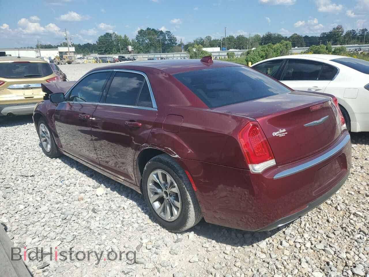 2016 CHRYSLER 300 - VIN: 2C3CCAAG2GH164124 - Фото 2