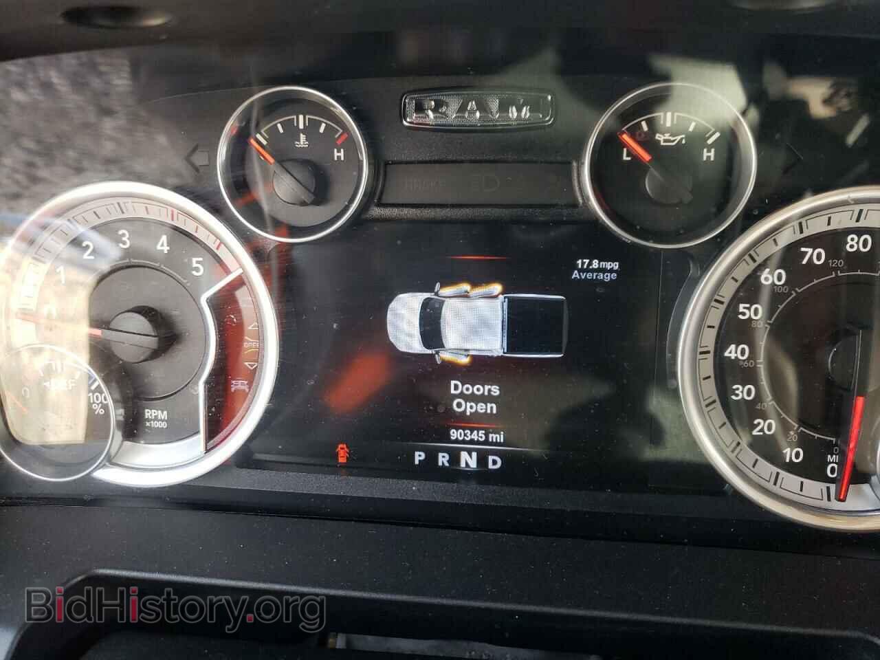 2015 RAM All Models - VIN: 3C6UR5ML2FG571770 - Photo 9