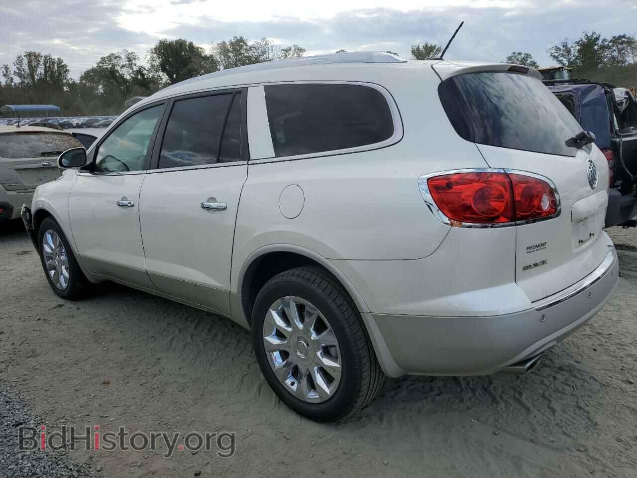 2012 BUICK ENCLAVE - VIN: 5GAKRDED2CJ262975 - Photo 2