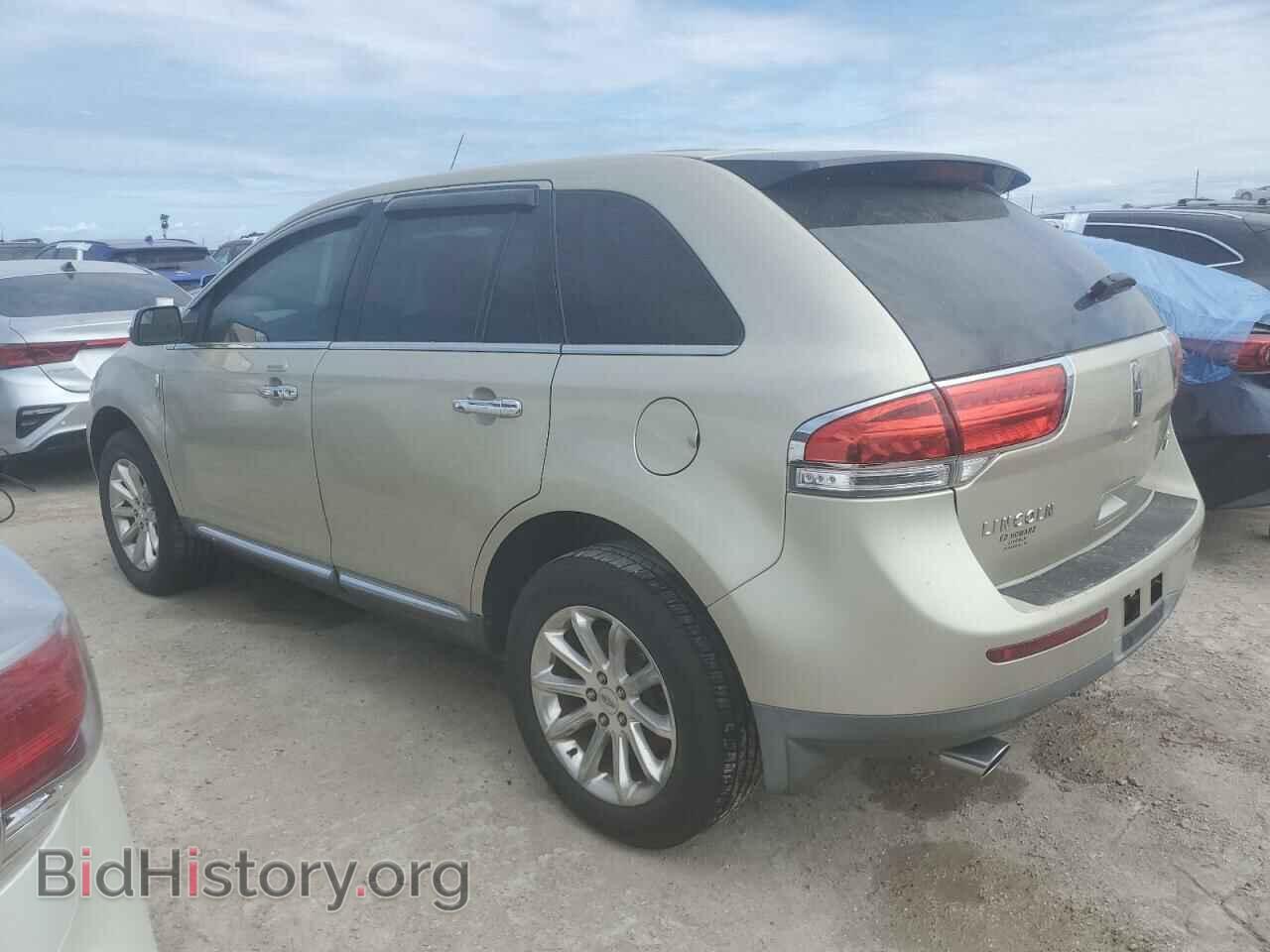 2011 LINCOLN MKX - VIN: 2LMDJ6JK9BBJ29678 - Photo 2