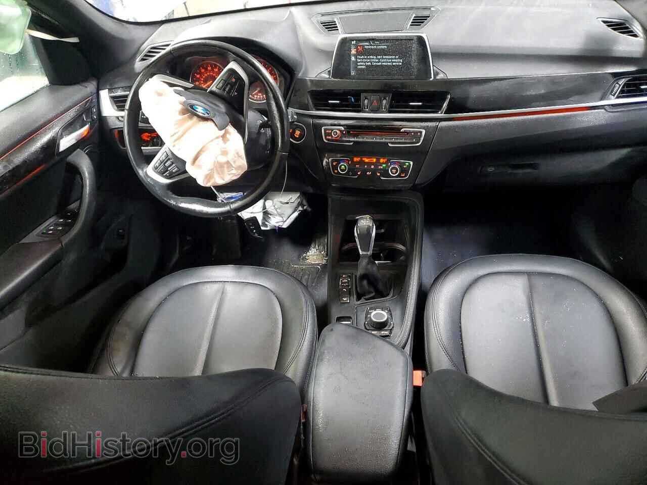 2017 BMW X1 - VIN: WBXHT3C33H5F84772 - Фото 8