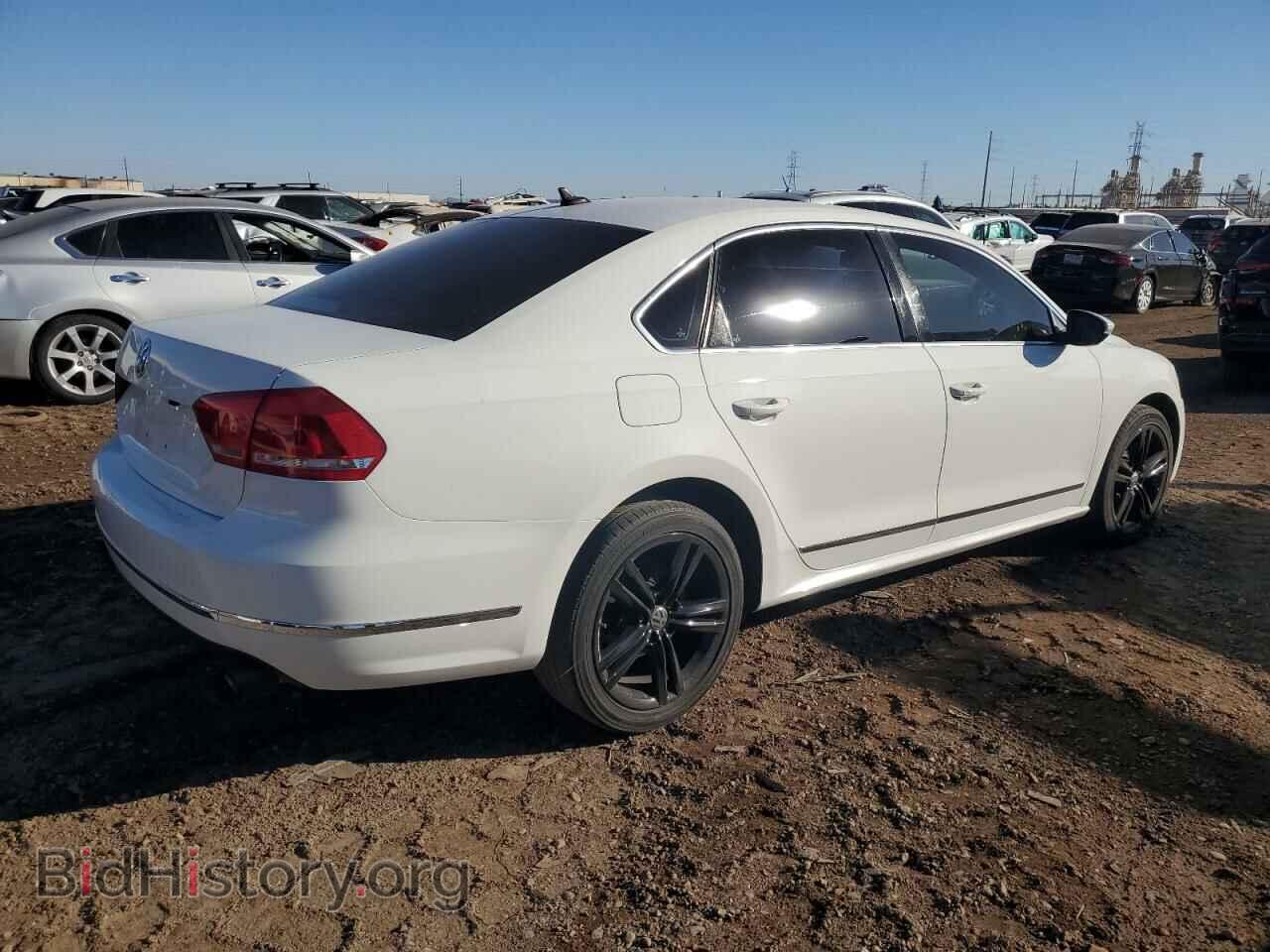 2012 VOLKSWAGEN PASSAT - VIN: 1VWCM7A35CC072167 - Фото 3