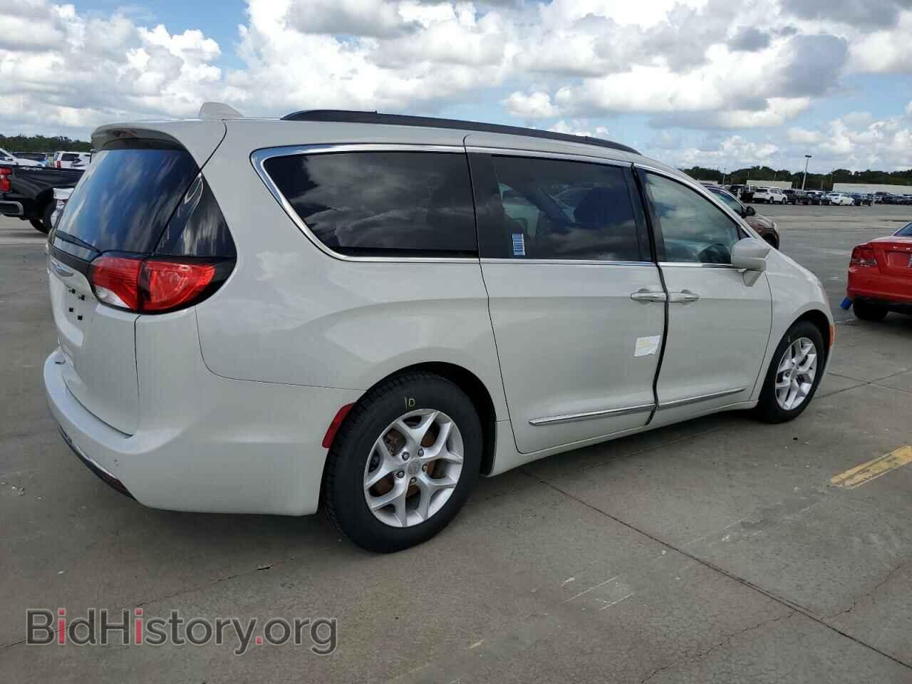 2017 CHRYSLER PACIFICA - VIN: 2C4RC1BGXHR684667 - Фото 3