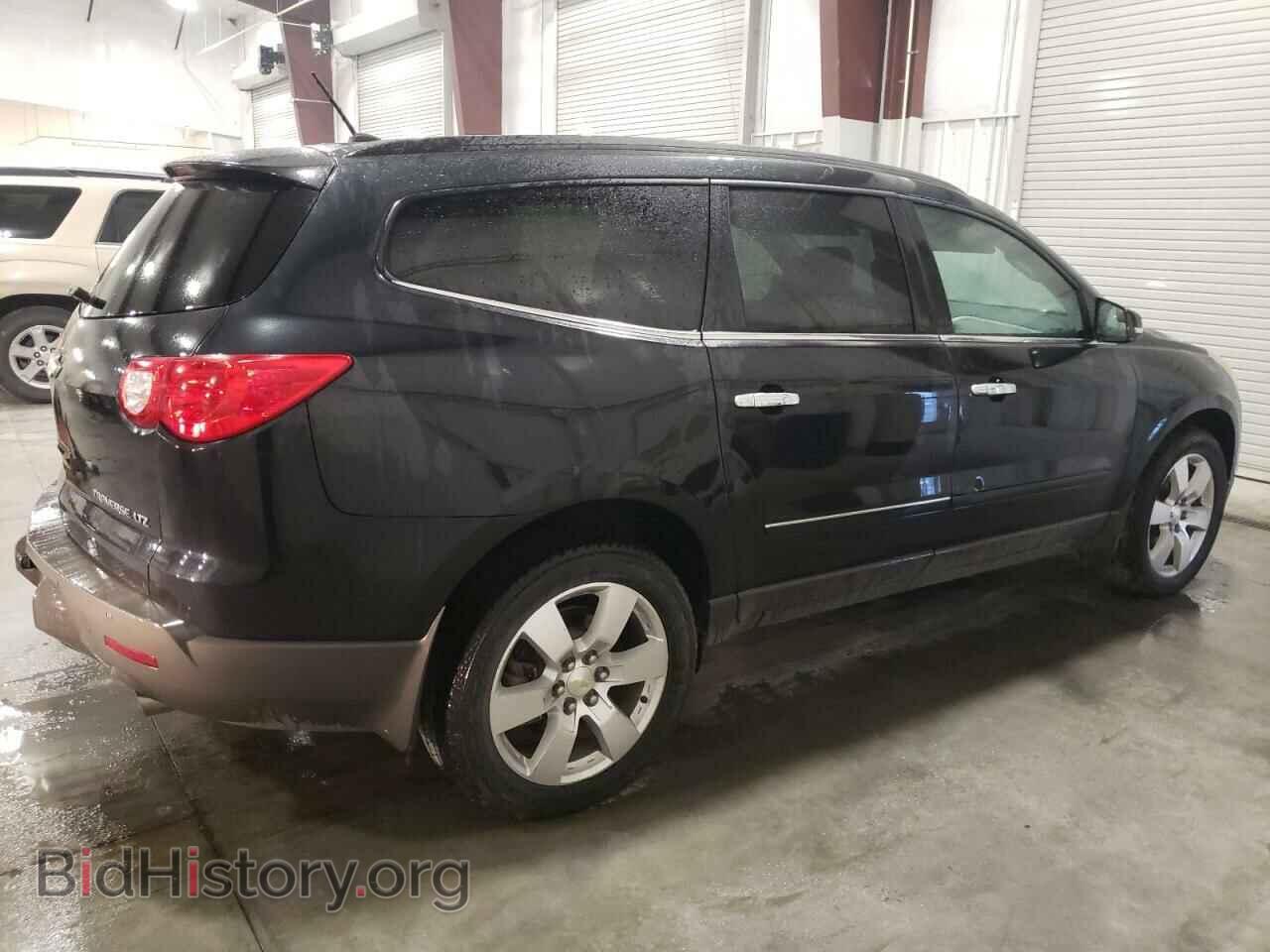 2011 CHEVROLET TRAVERSE - VIN: 1GNKVLED7BJ245700 - Фото 3