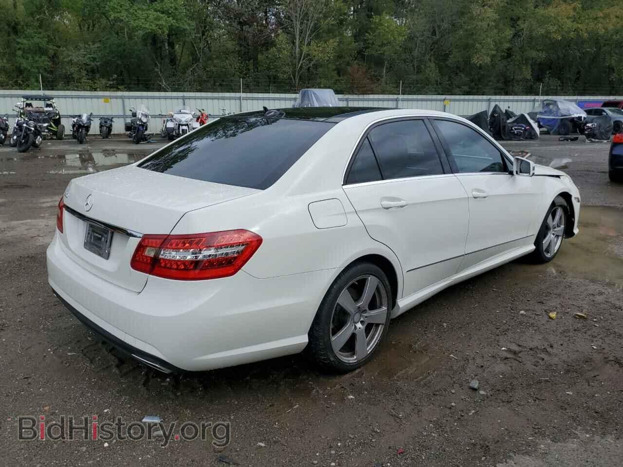 2010 MERCEDES-BENZ E-CLASS - VIN: WDDHF5GB0AA033121 - Фото 3