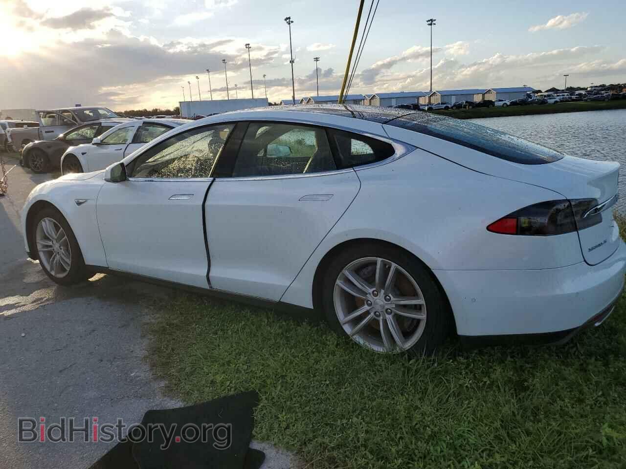 2015 TESLA MODEL S - VIN: 5YJSA1E27FF112505 - Photo 2