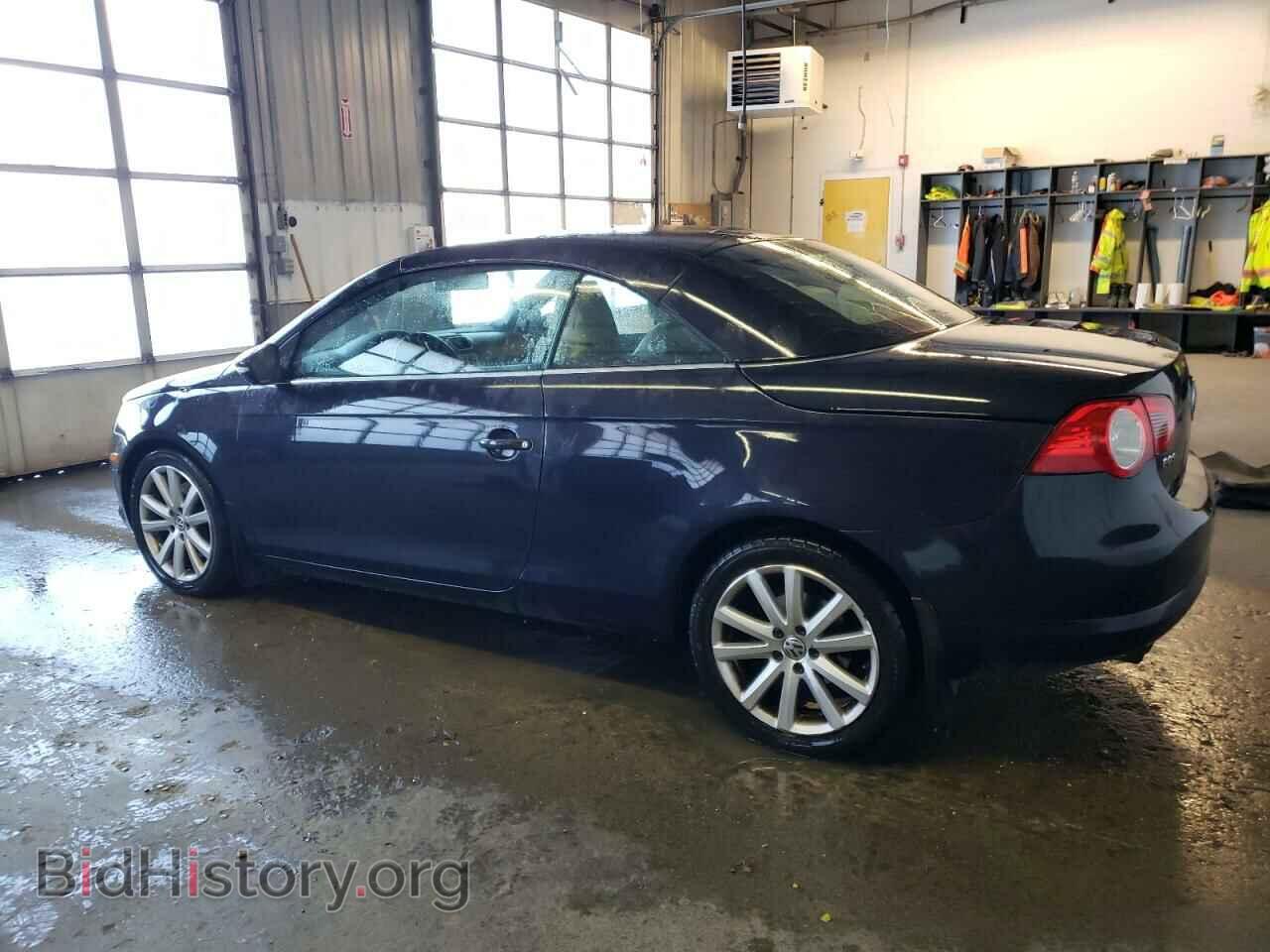 2011 VOLKSWAGEN EOS - VIN: WVWBA7AH1BV001361 - Фото 2