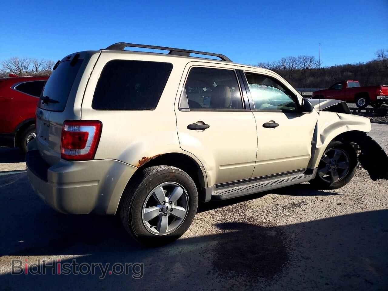 2010 FORD ESCAPE - VIN: 1FMCU9D73AKD45831 - Photo 3