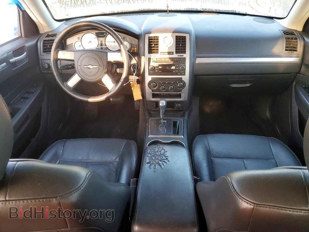 2010 CHRYSLER 300 - VIN: 2C3CA5CV2AH250016 - Фото 8