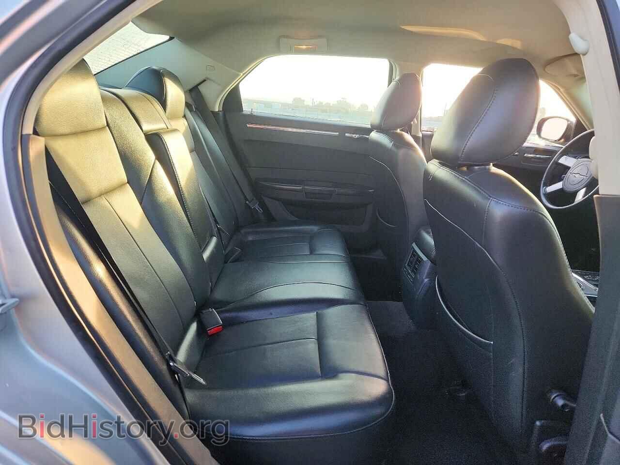 2010 CHRYSLER 300 - VIN: 2C3CA5CV2AH250016 - Фото 10