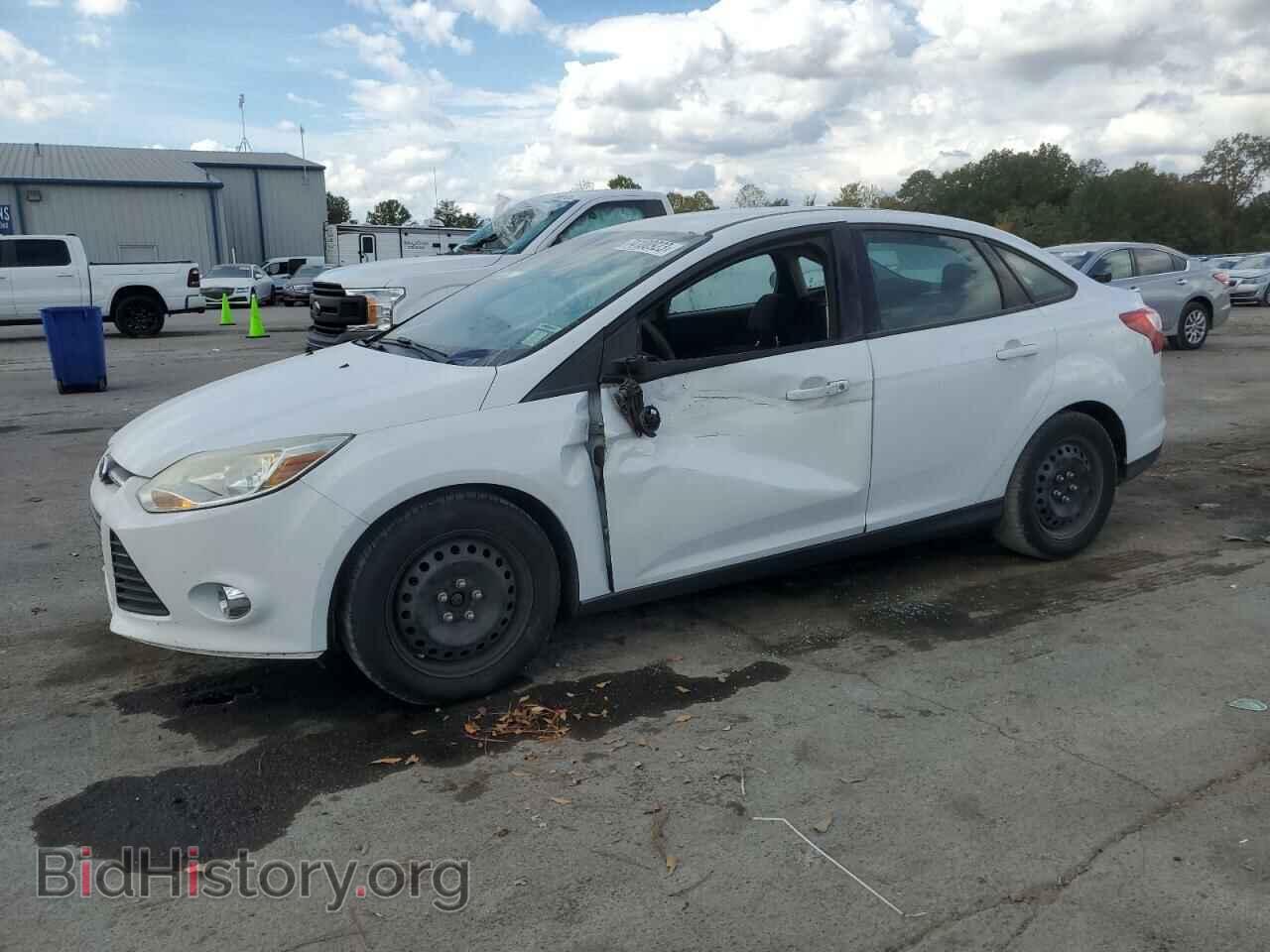 Photo 1FAHP3F25CL106574 - FORD FOCUS 2012
