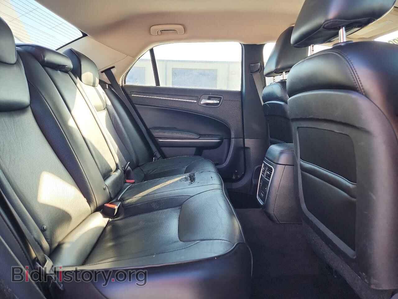 2019 CHRYSLER 300 - VIN: 2C3CCAEG5KH528653 - Photo 10