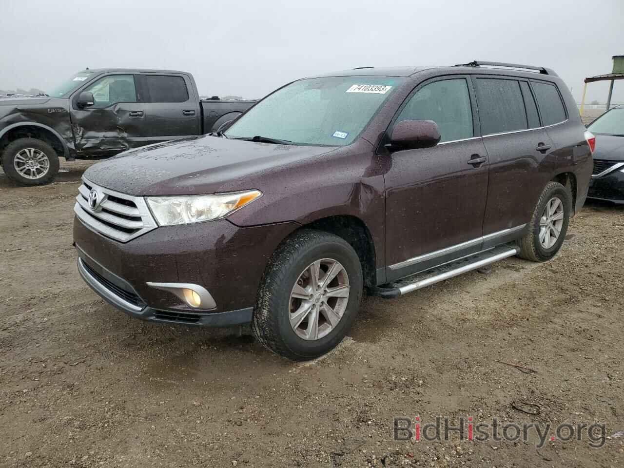 Toyota Highlander 2011 горах