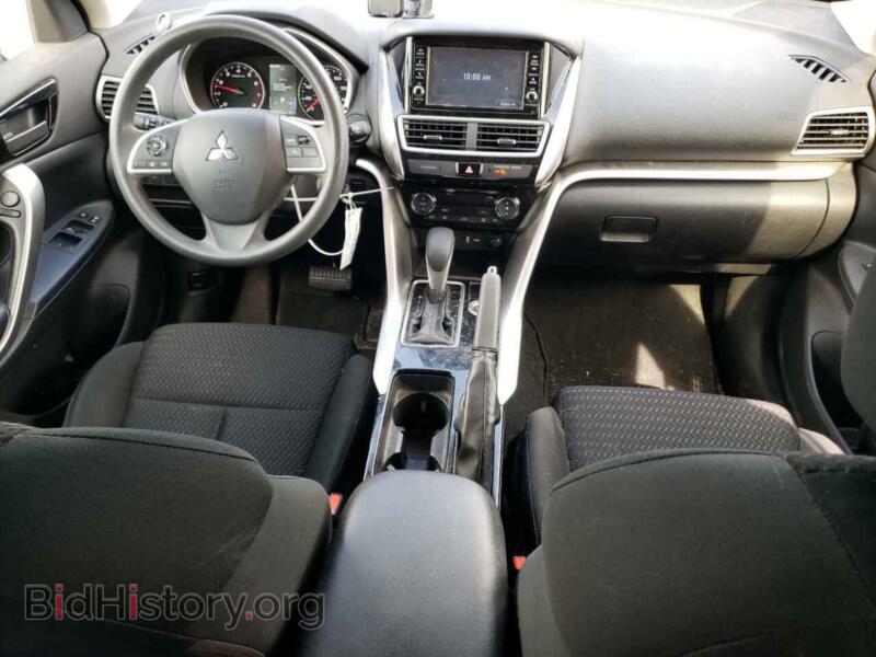 2018 Mitsubishi ECLIPSE (VIN JA4AT3AA4JZ050606) — photo 8 of 13