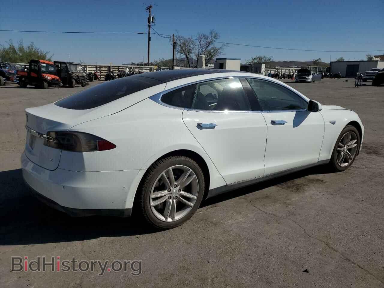 2015 TESLA MODEL S - VIN: 5YJSA1E18FF115906 - Фото 3