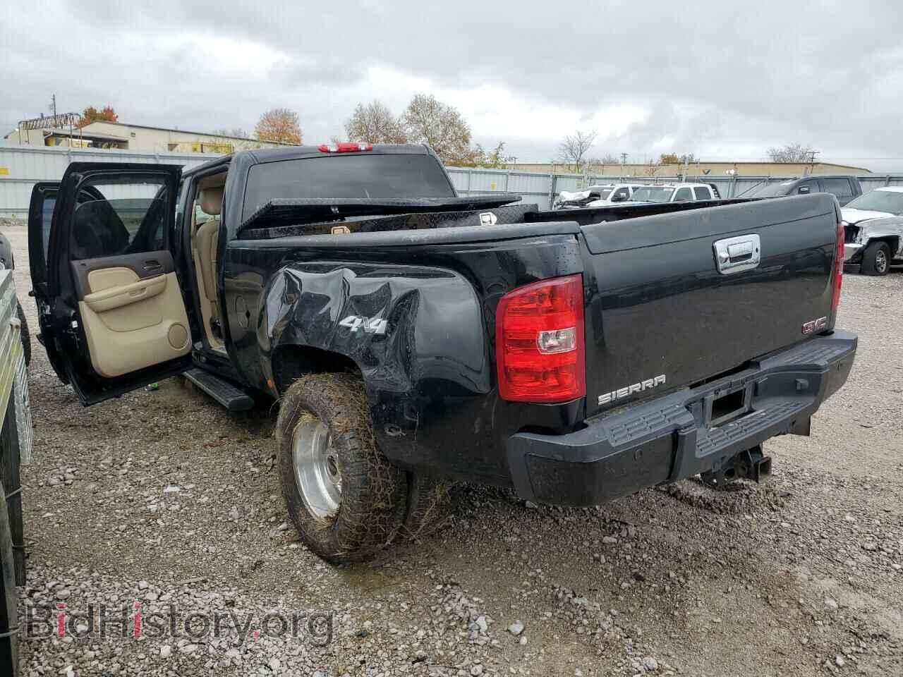 2014 GMC SIERRA - VIN: 1GT426C85EF132739 - Фото 2