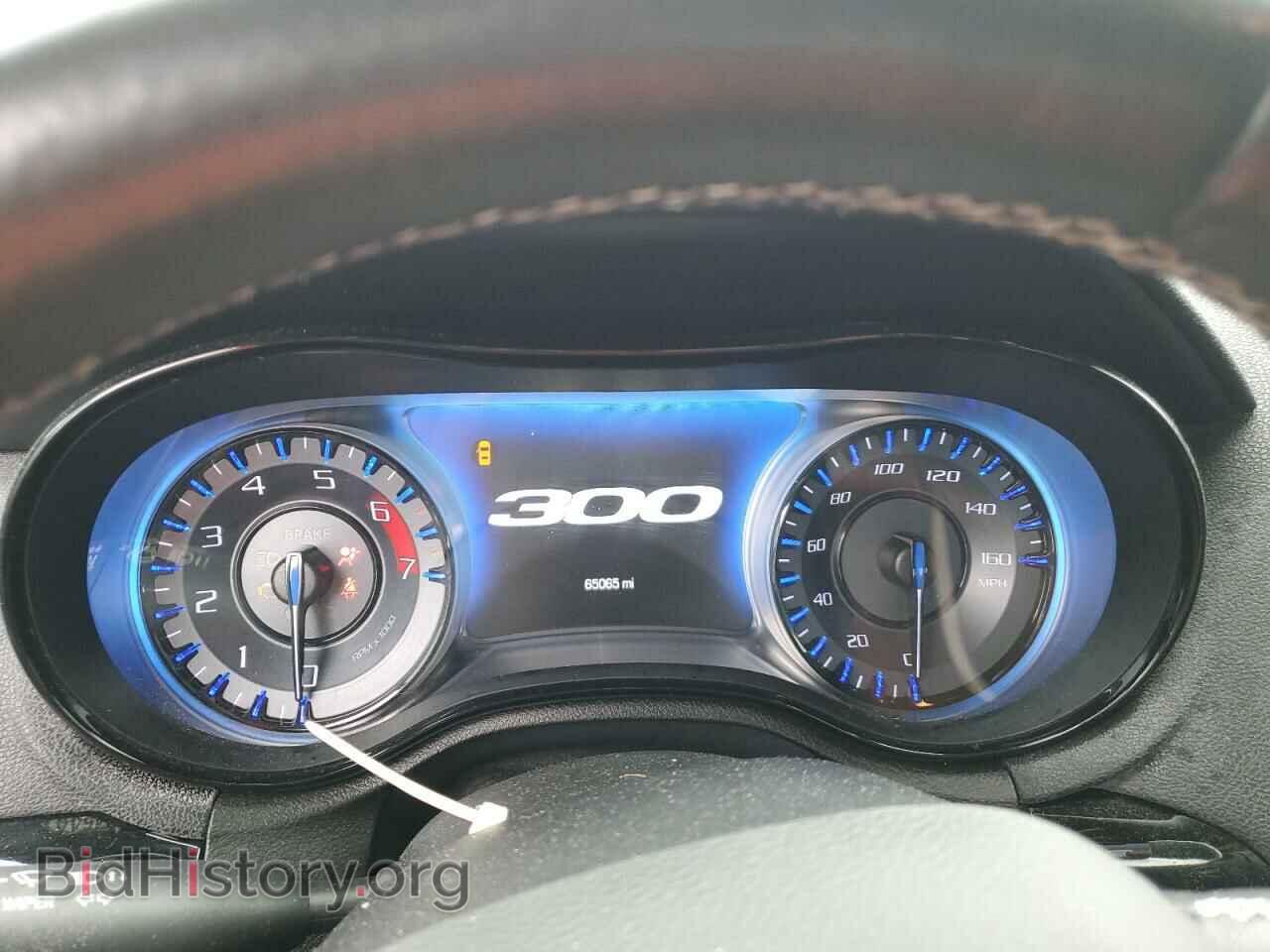2019 CHRYSLER 300 - VIN: 2C3CCABT9KH704895 - Фото 9