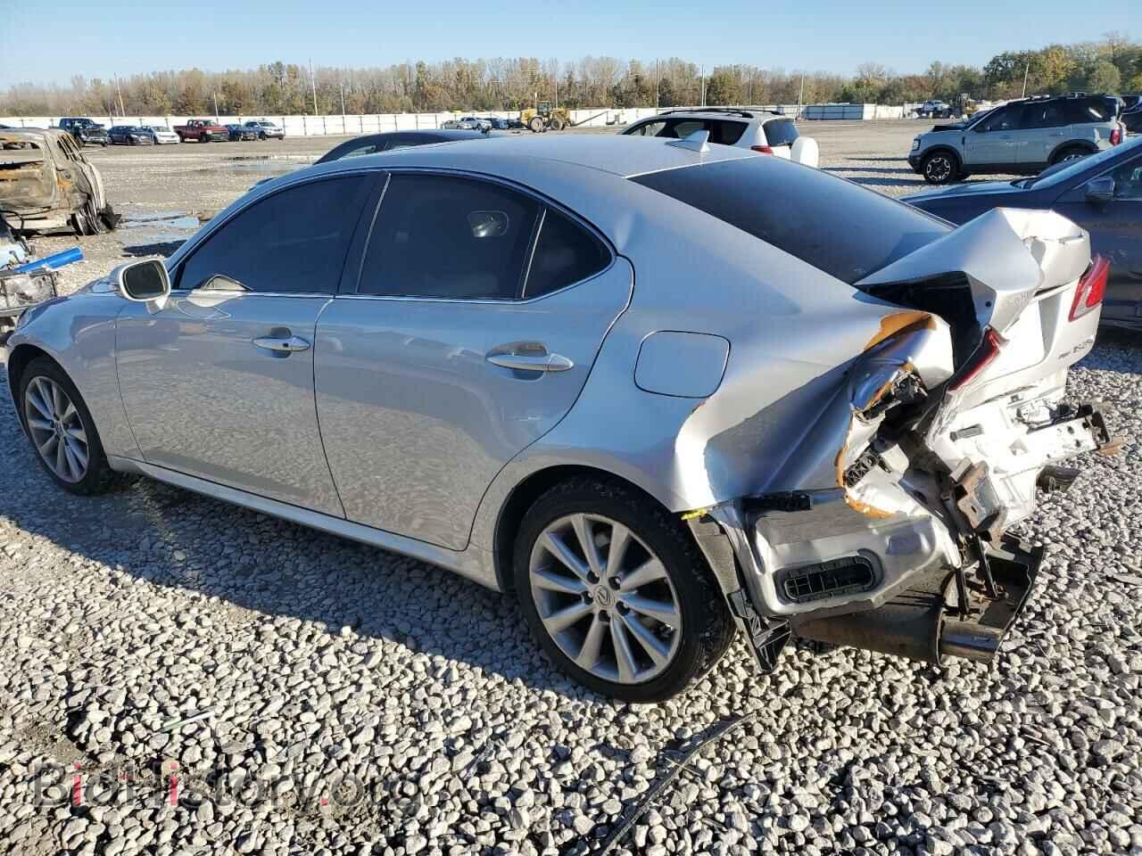 2010 LEXUS IS - VIN: JTHCF5C21A5037860 - Фото 2
