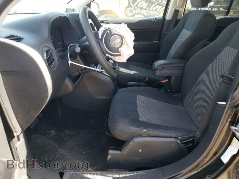 2011 Jeep COMPASS (VIN 1J4NT1FA4BD159872) — photo 7 of 13
