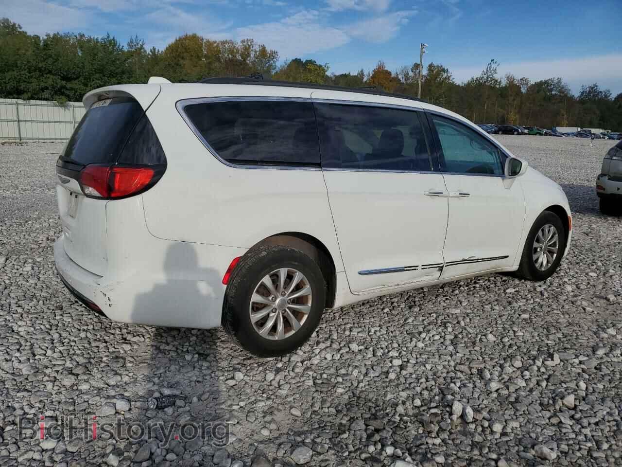 2017 CHRYSLER PACIFICA - VIN: 2C4RC1BG8HR533889 - Фото 3