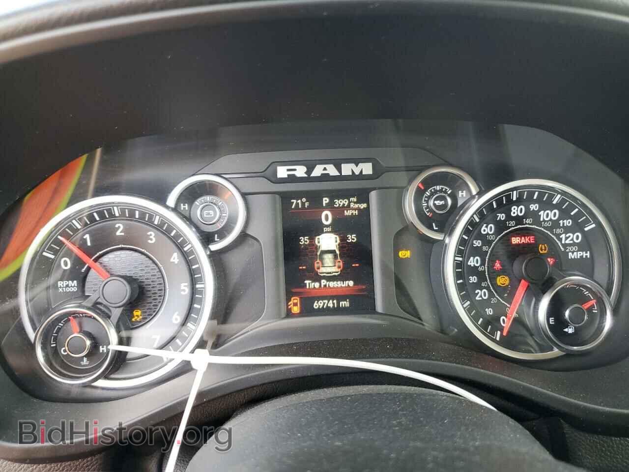 2019 RAM 1500 - VIN: 1C6SRFFTXKN776832 - Фото 9