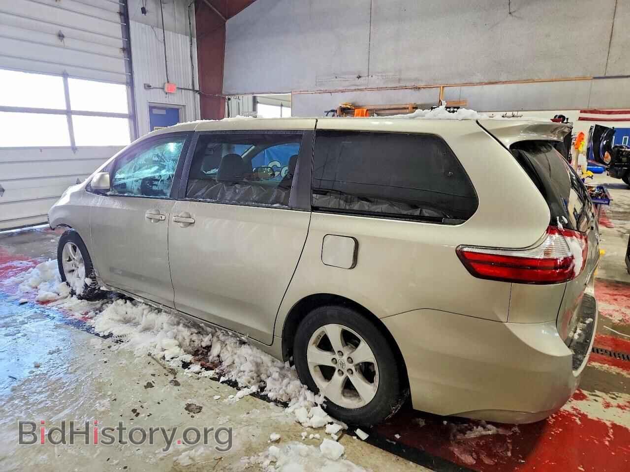 2017 TOYOTA All Models - VIN: 5TDKZ3DCXHS892058 - Фото 2
