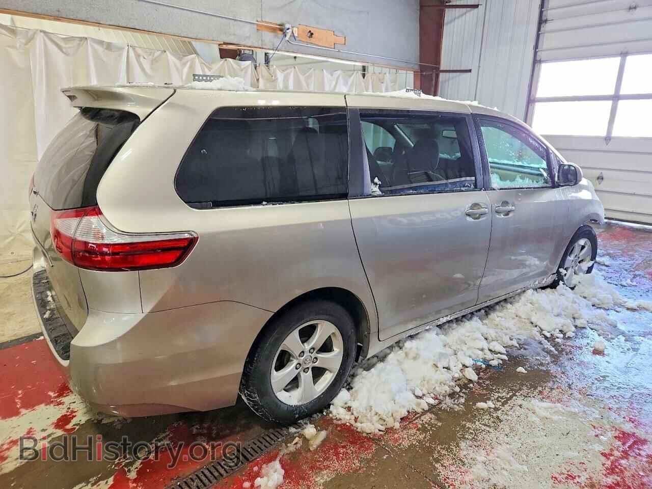 2017 TOYOTA All Models - VIN: 5TDKZ3DCXHS892058 - Фото 3