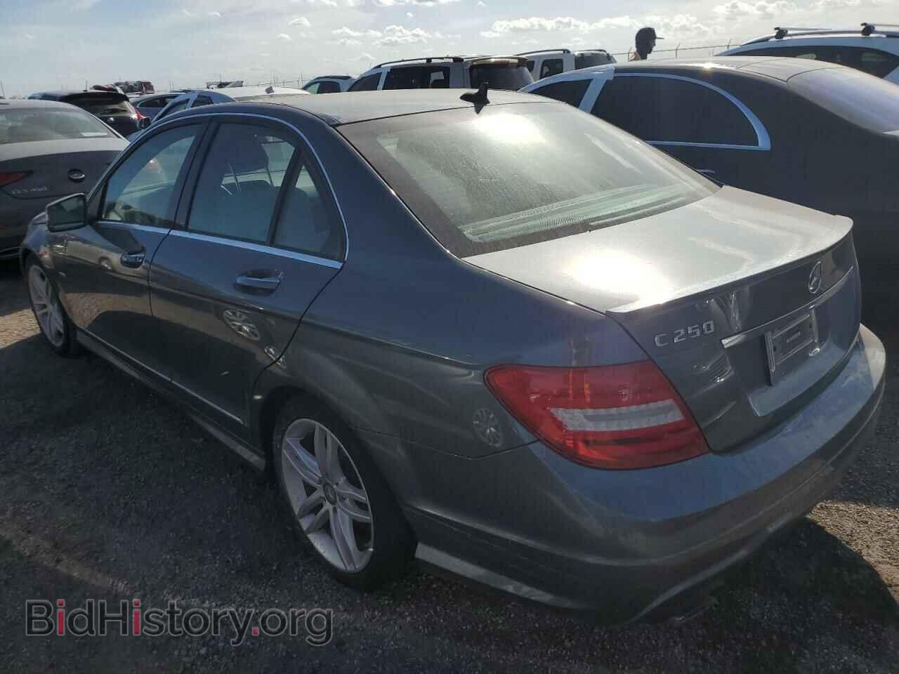 2012 MERCEDES-BENZ C-CLASS - VIN: WDDGF4HB0CR213840 - Фото 2