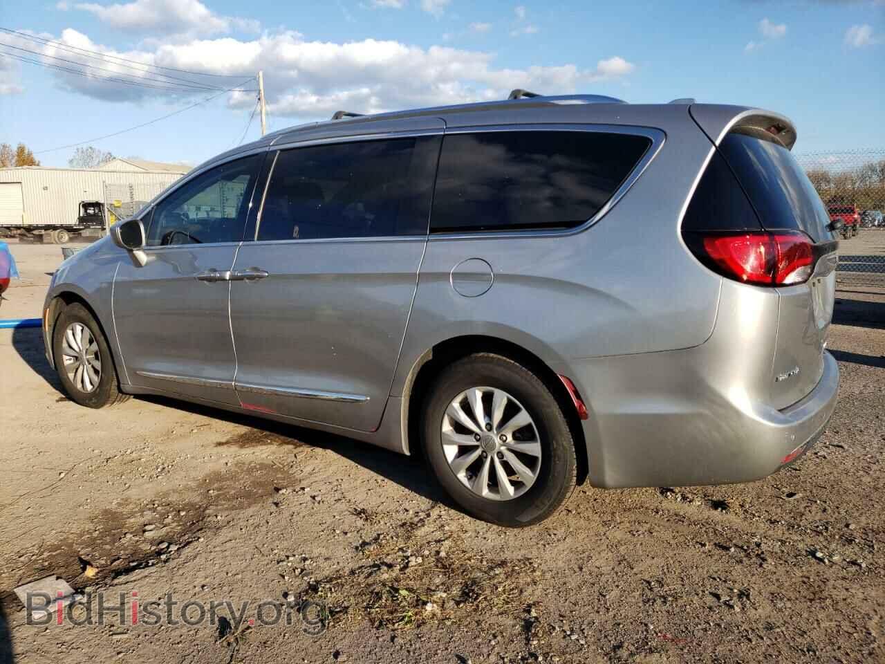 2018 CHRYSLER PACIFICA - VIN: 2C4RC1BG4JR110541 - Photo 2