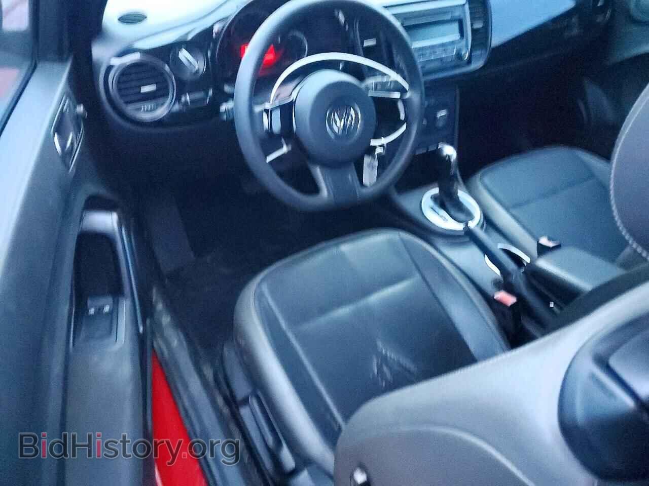 2015 VOLKSWAGEN BEETLE - VIN: 3VWF17AT1FM654792 - Photo 8