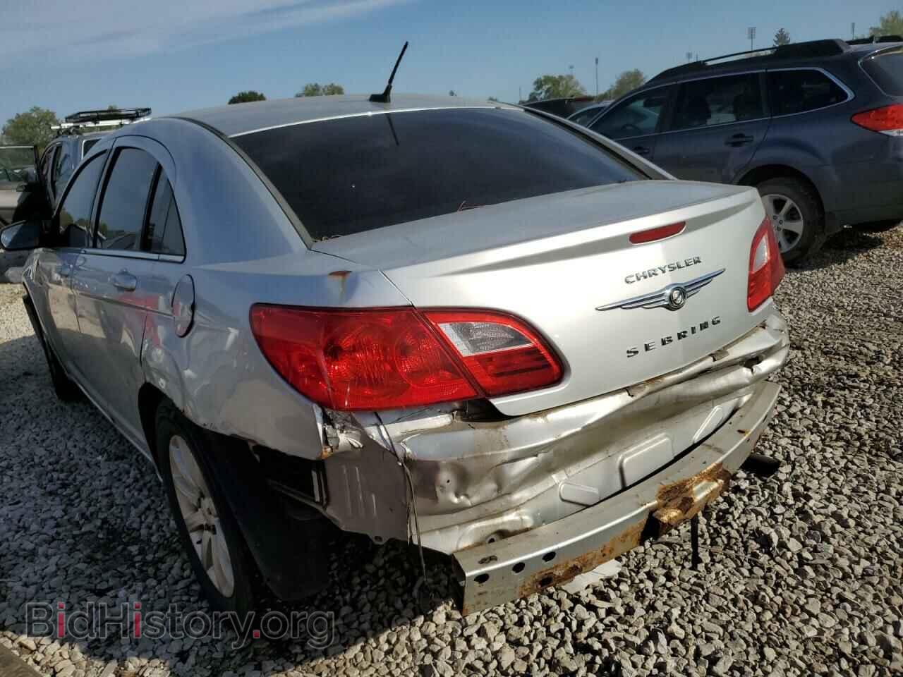 2010 CHRYSLER SEBRING - VIN: 1C3CC5FBXAN134906 - Фото 2