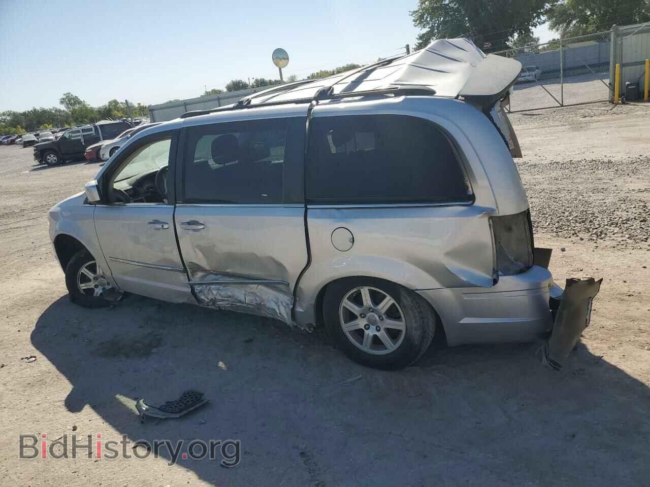 2010 CHRYSLER MINIVAN - VIN: 2A4RR5D14AR428071 - Фото 2