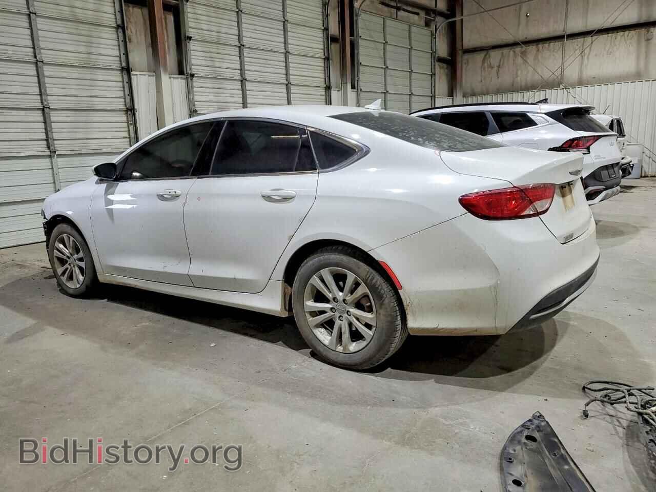 2015 CHRYSLER 200 - VIN: 1C3CCCAB2FN653239 - Фото 2