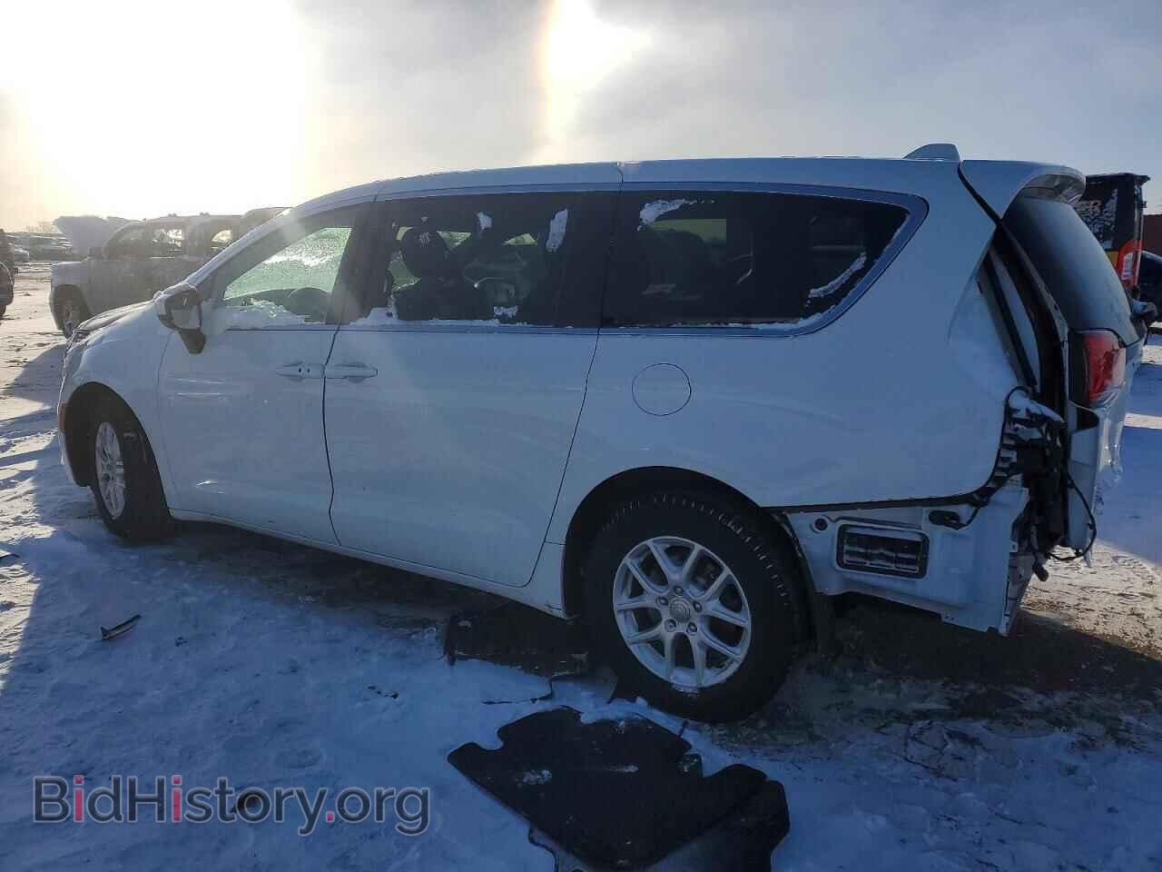 2017 CHRYSLER PACIFICA - VIN: 2C4RC1CG0HR748813 - Photo 2