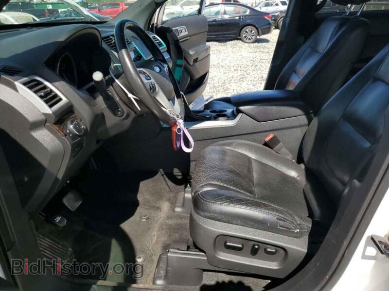 2011 Ford EXPLORER (VIN 1FMHK7F8XBGA59985) — photo 7 of 13