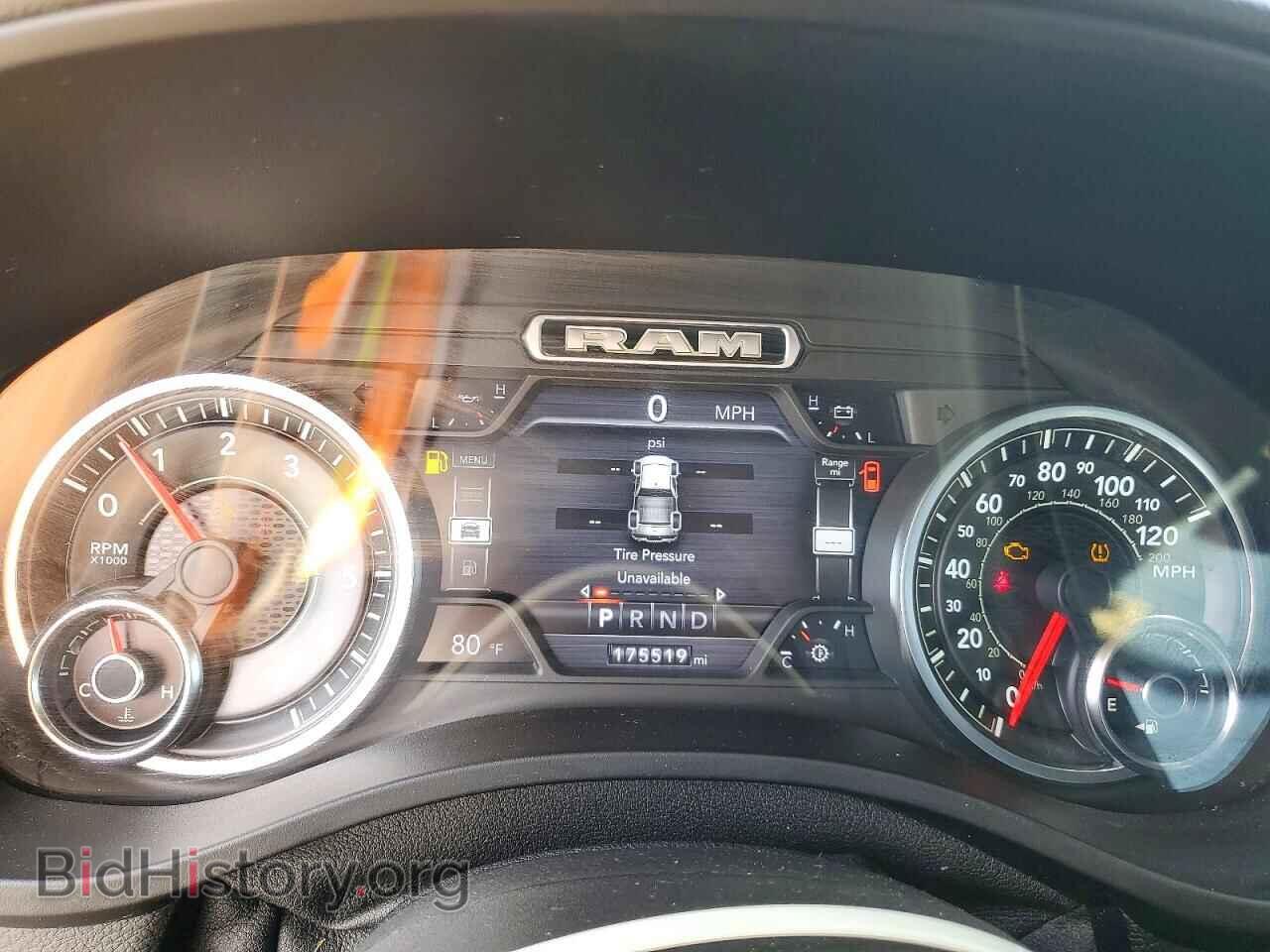 2019 RAM 1500 (VIN 1C6RREBT3KN683052) — фото 9 из 12