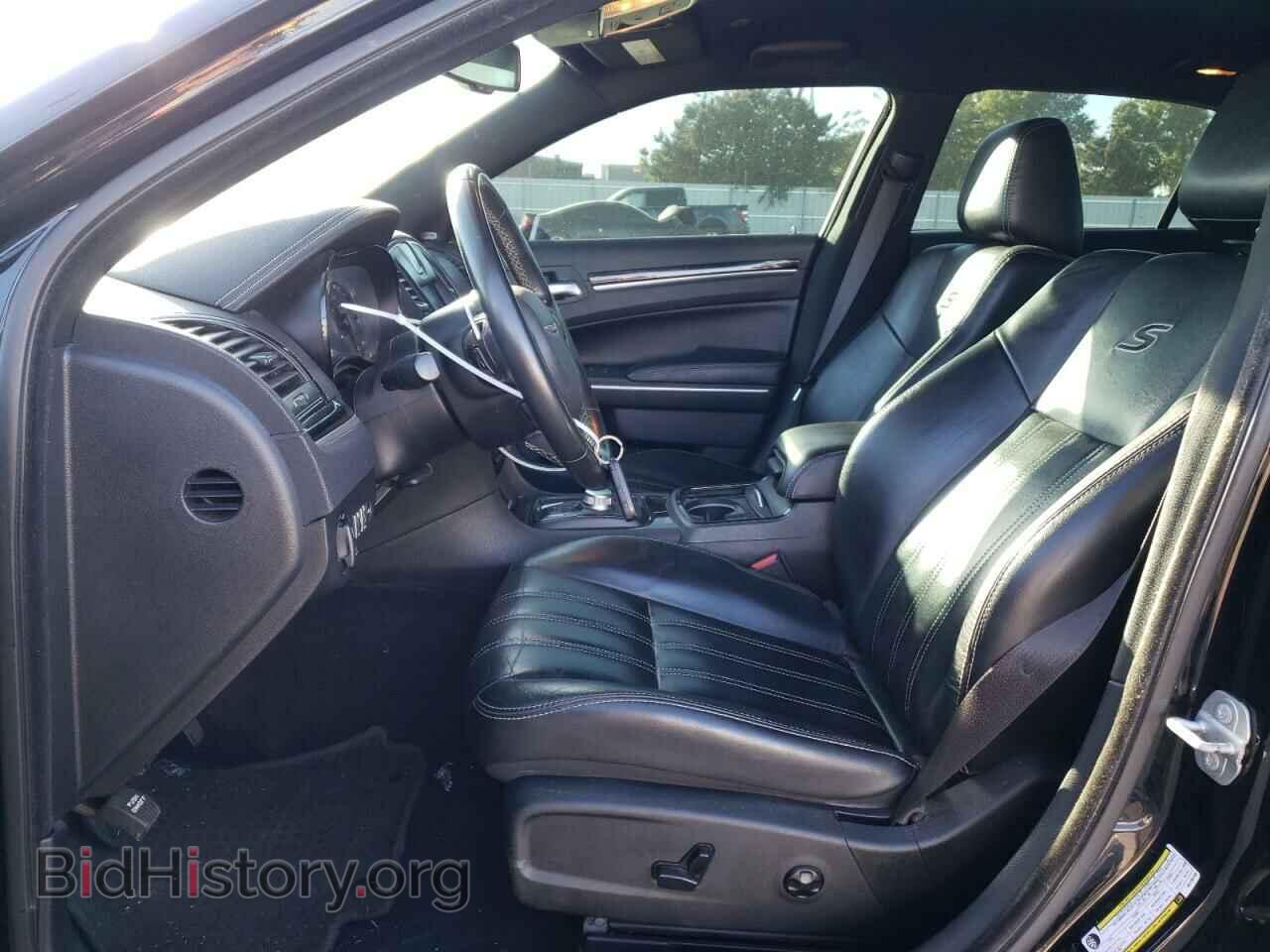 2019 CHRYSLER 300 - VIN: 2C3CCABG9KH758183 - Фото 7