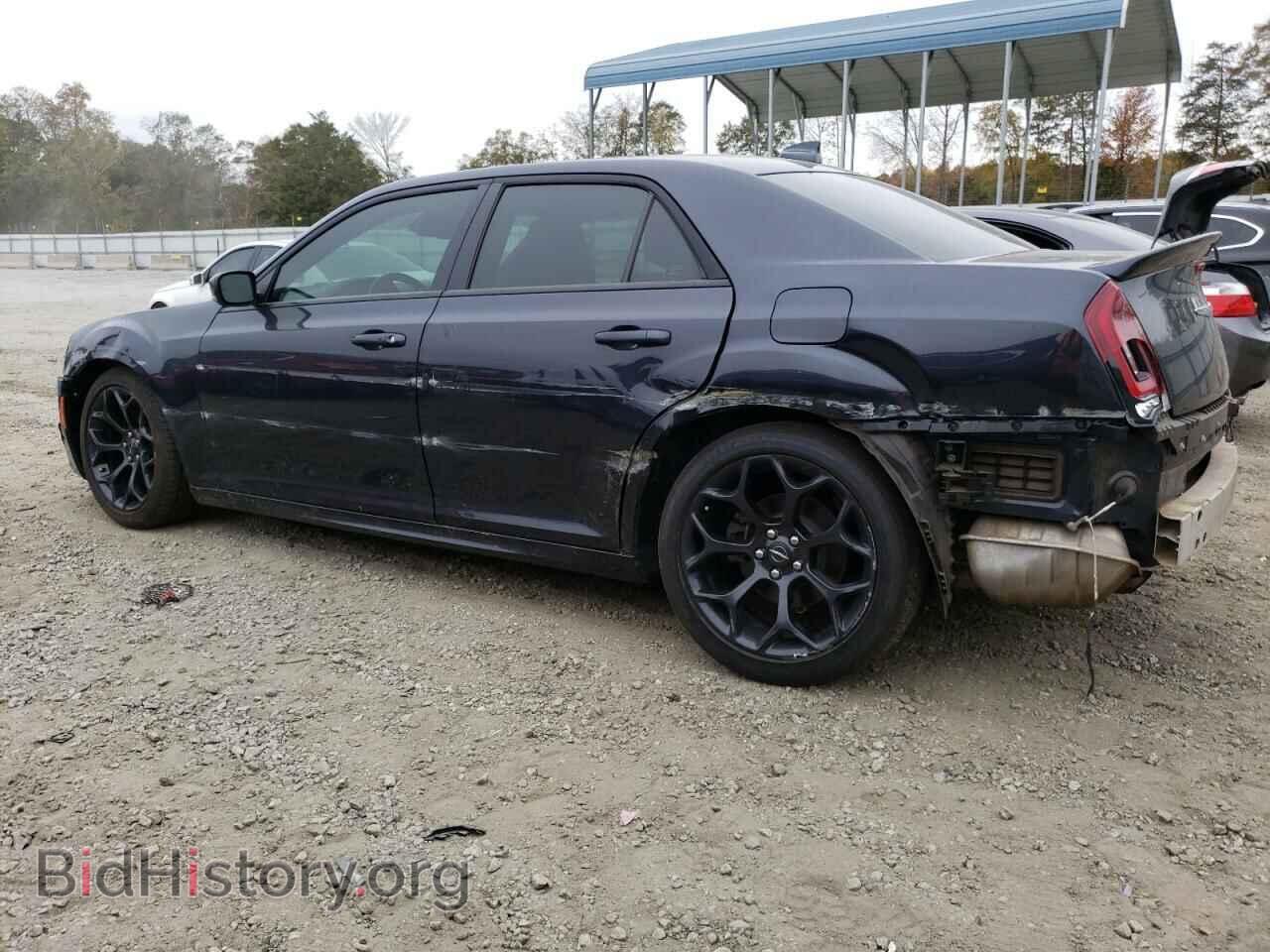 2019 CHRYSLER 300 - VIN: 2C3CCABT4KH654553 - Фото 2