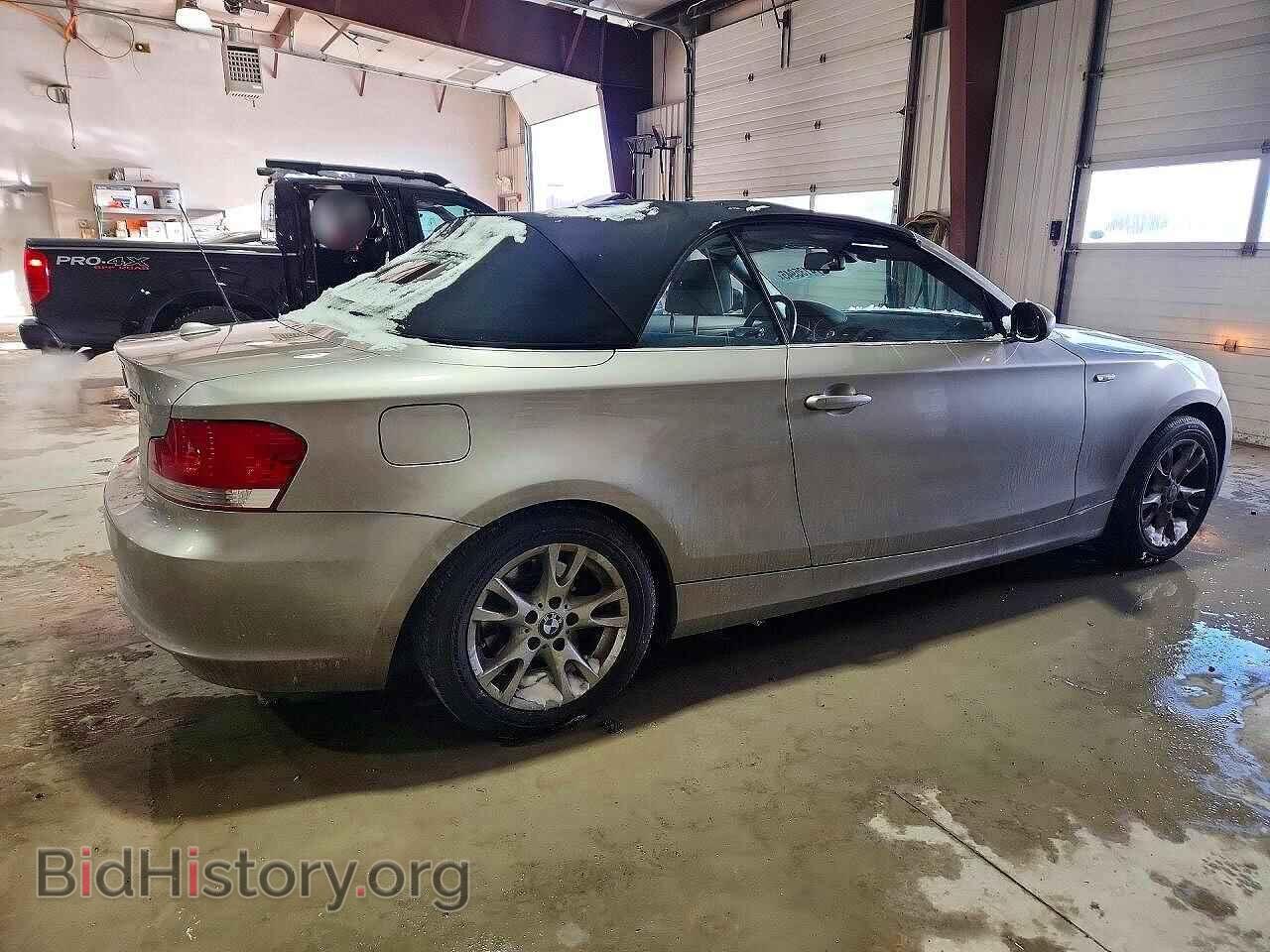 2009 BMW 1 SERIES - VIN: WBAUL73559VJ75155 - Фото 3