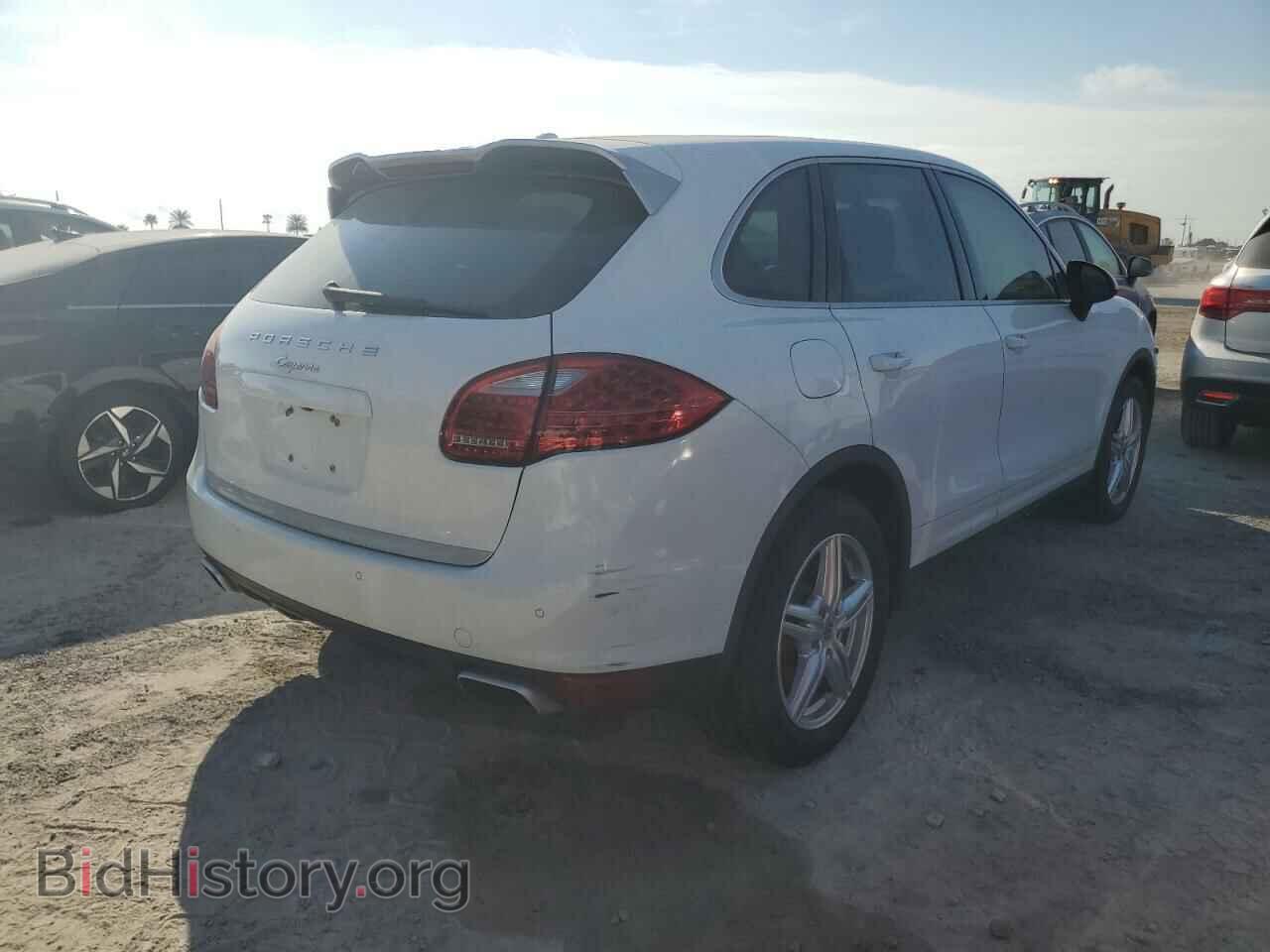 2014 PORSCHE CAYENNE - VIN: WP1AA2A24ELA97589 - Фото 3