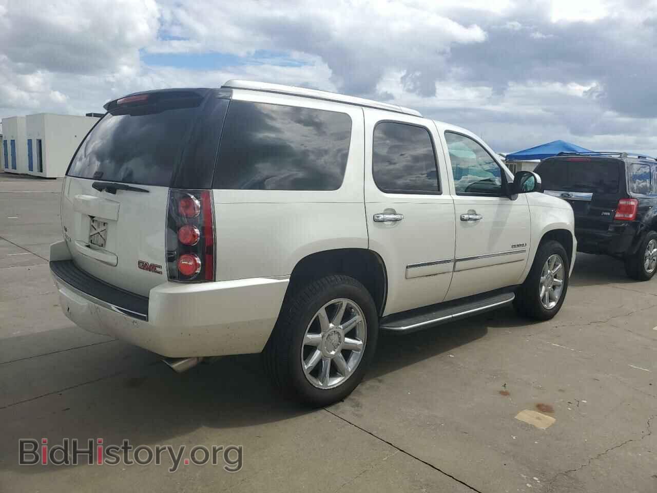 2011 GMC YUKON - VIN: 1GKS2EEF8BR367552 - Фото 3
